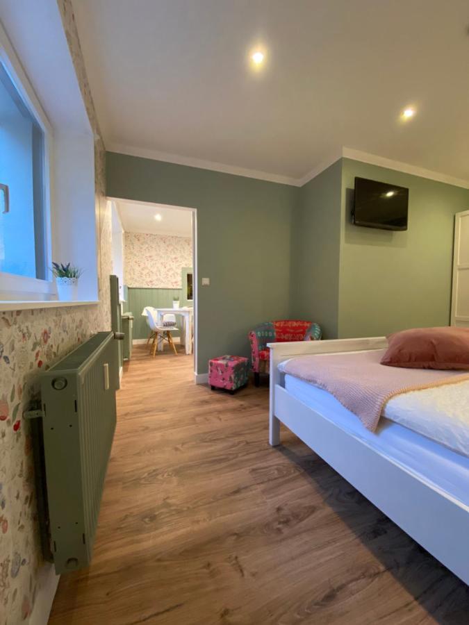 Bed N Riesling Apartment Forst an der Weinstrasse Exterior foto